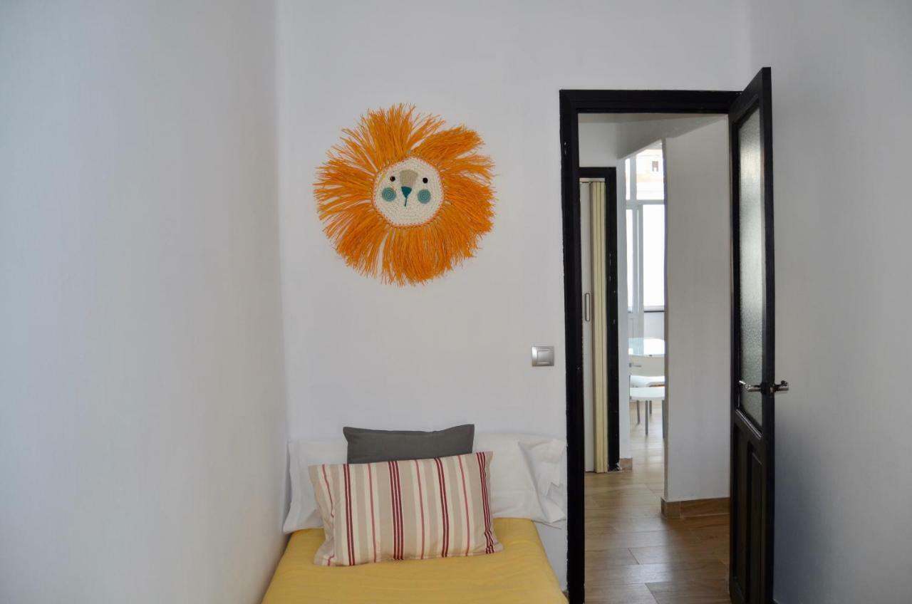 Apartamento Completamente Equipado En Ferrol. Apartment Exterior foto